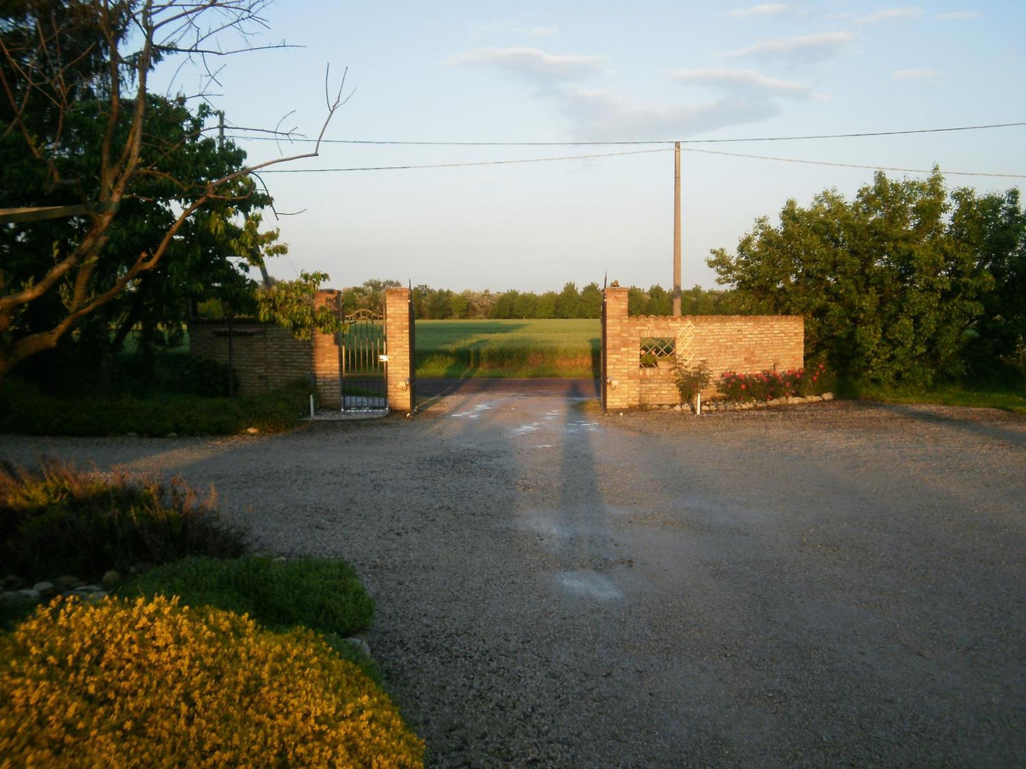 Agriturismo La Cascinetta Pieve di Cento Luaran gambar